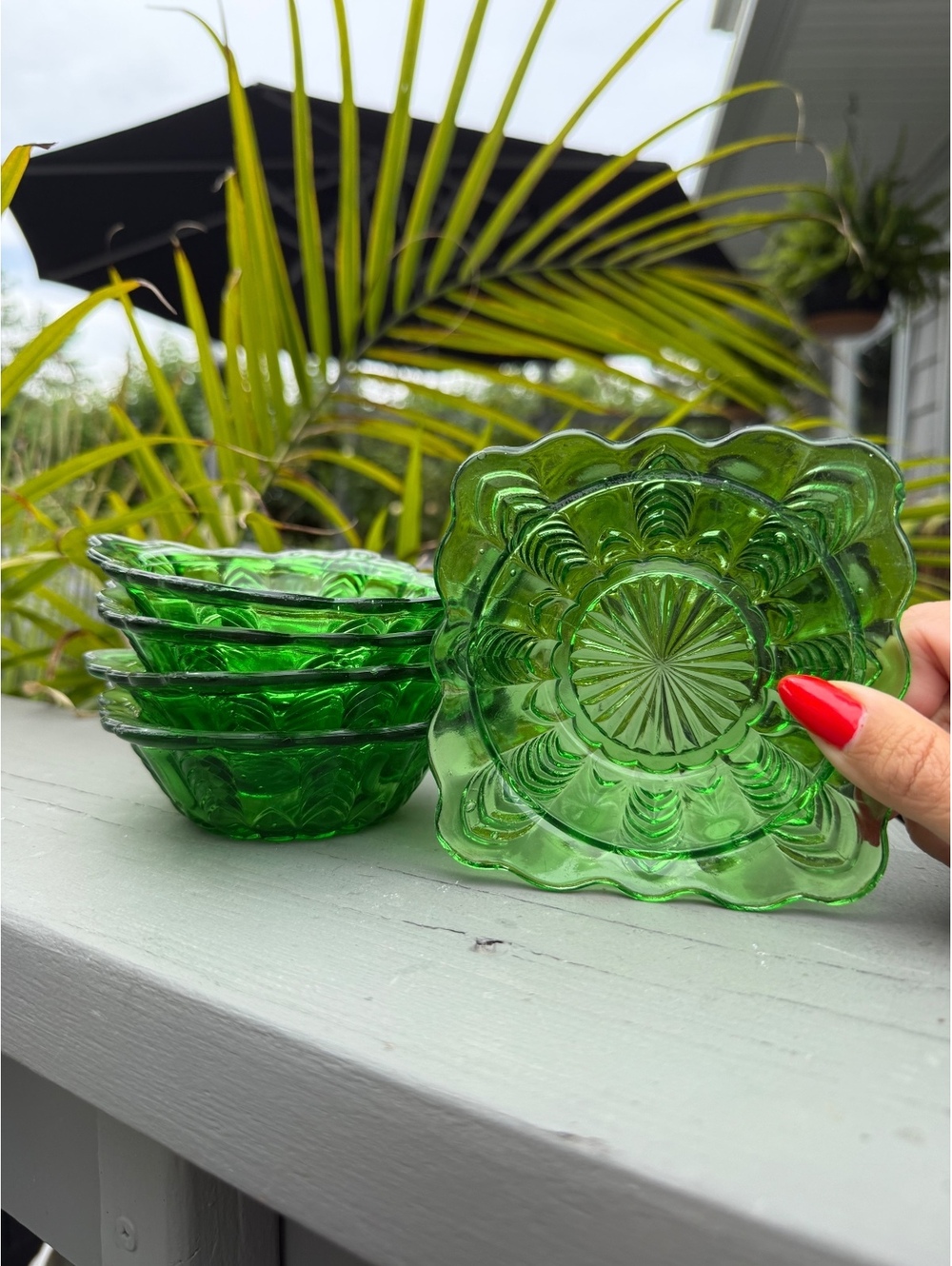 Set of 6 Emerald Green Depression Style Glass Dessert Bowls Scalloped Square